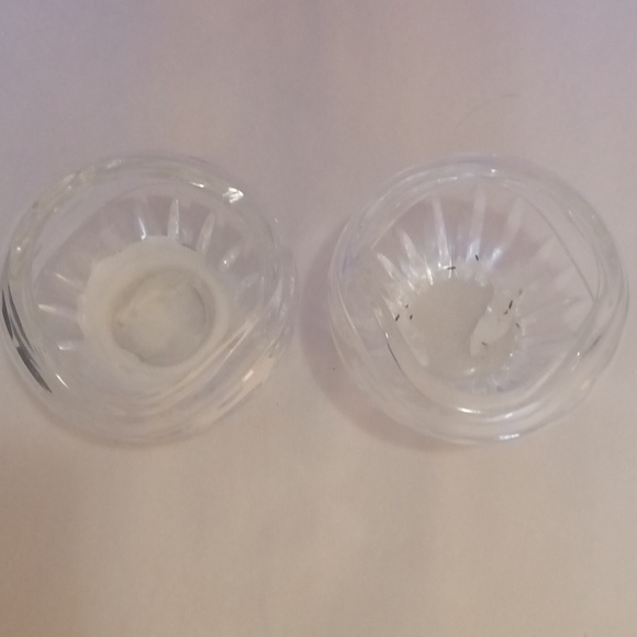 EUC Pair of candle holders for votives or tealights, wavy edge, cut glass design - Picture 3 of 7